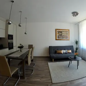 zkontrolujte dostupnost